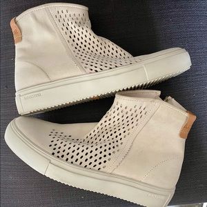 Blackstone Sneakers Size 7